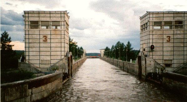 Volga-Baltic water line. Novinkinsky hydro-center.