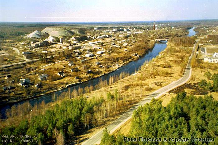 Река Плюсса в черте города Сланцы